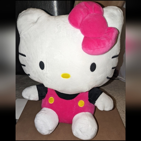 Hello Kitty plush backpack + Kuromi Keychain - Picture 6 of 6